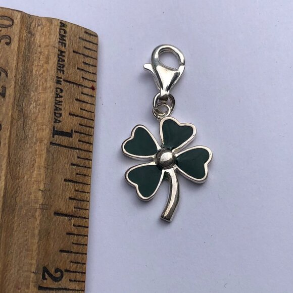 LILLIAN Vernon Sterling Silver Charm Shamrock Clover Enamel Green 925 New - Picture 4 of 5